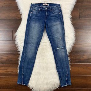 Amo Women's Size 25 Medium‎ Wash Dive Bar Destroy Skinny Twist Zip Denim Jeans